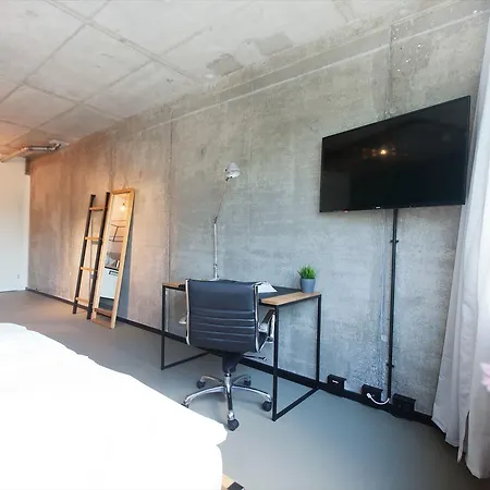 Green Design Loft Aparthotel 4*
